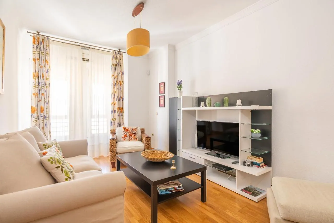 Apartamento RENTHAS Capuchinos Centro Málaga
