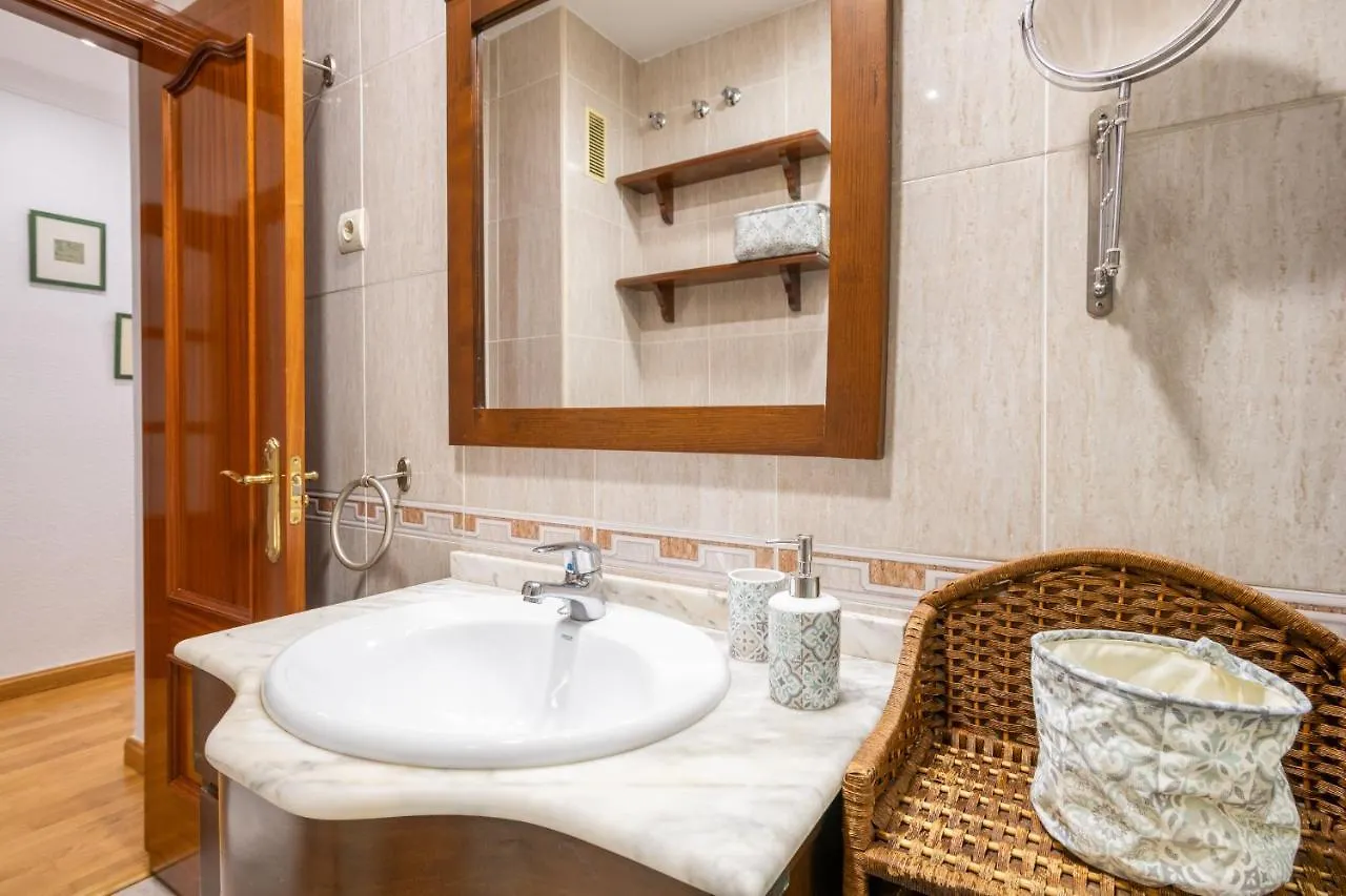 Apartamento RENTHAS Capuchinos Centro Málaga
