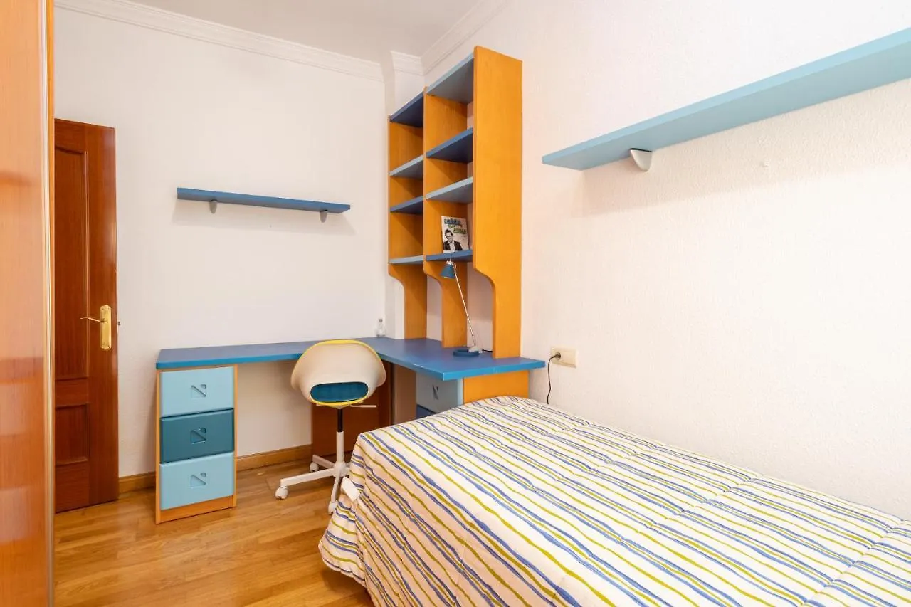 Apartamento RENTHAS Capuchinos Centro Málaga 0*,