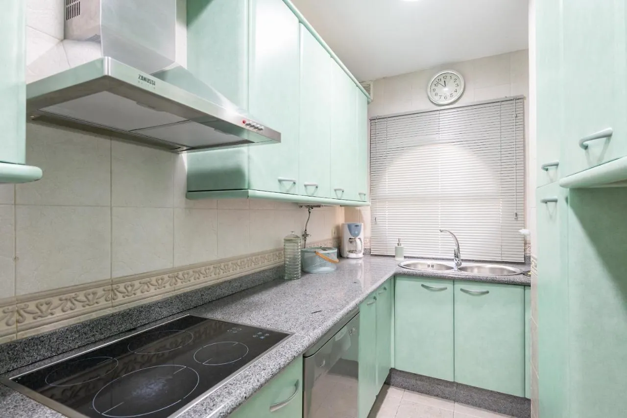 Apartment Amplio Apartamento Universidad By Renthas Malaga Spain