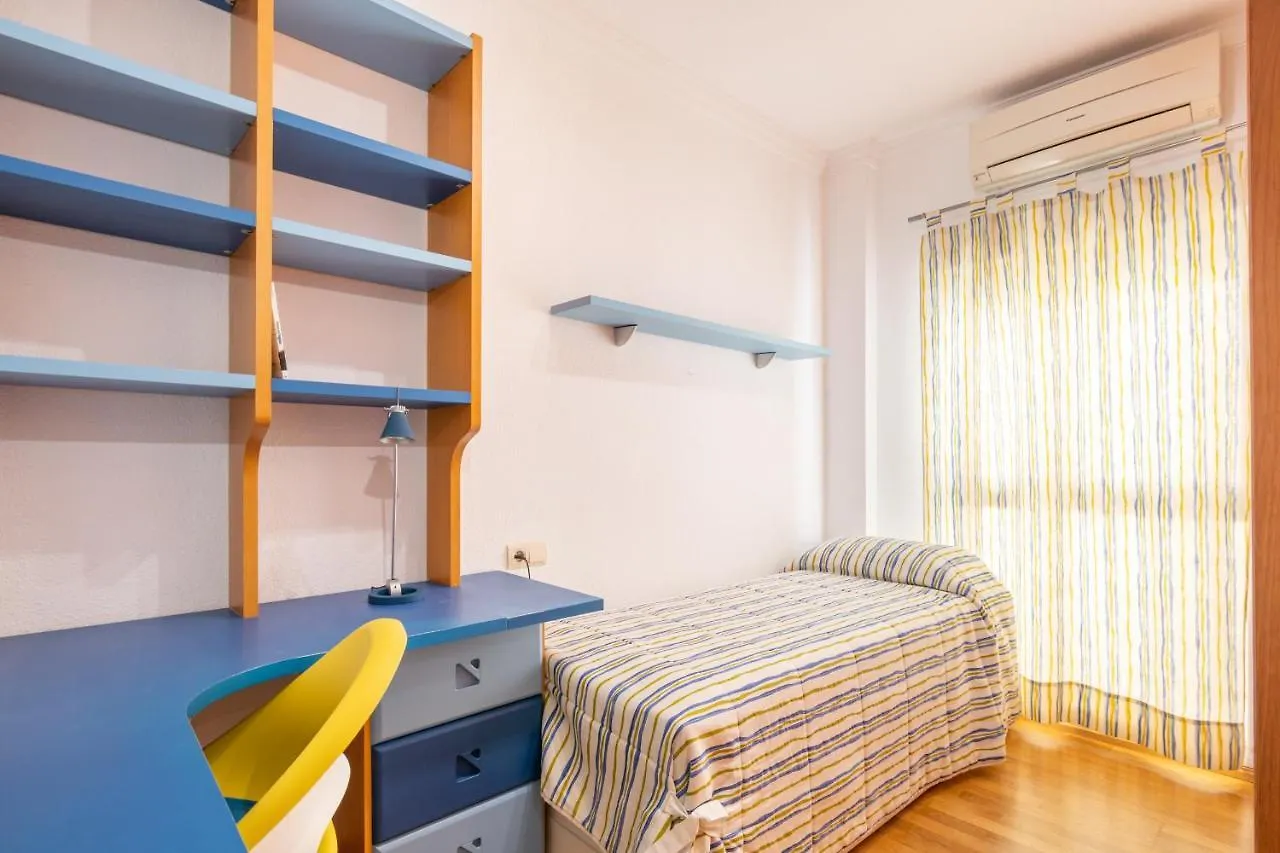 Amplio Apartamento Universidad By Renthas Malaga Spain